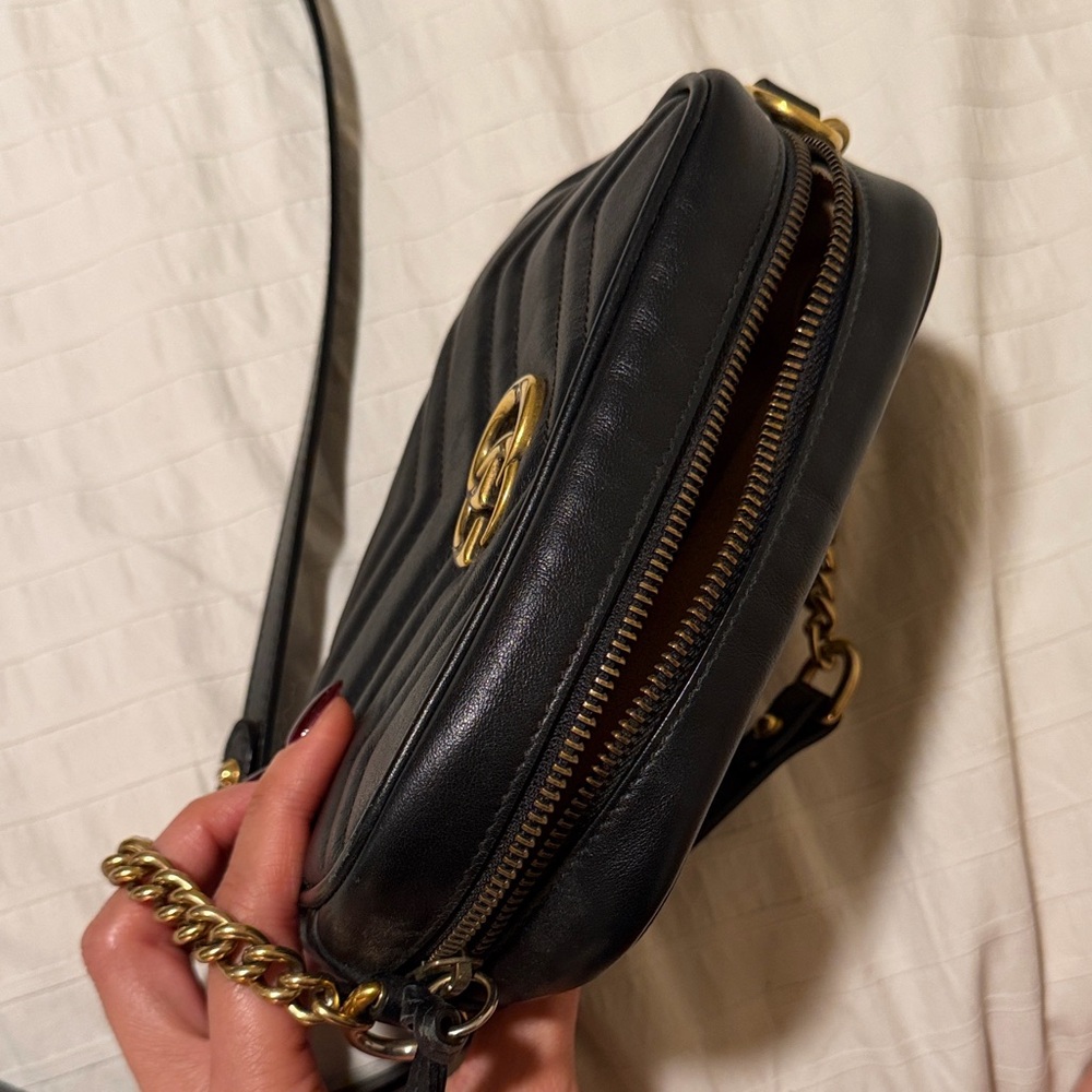Gucci Mini Marmont Crossbody - Picture 5 of 10